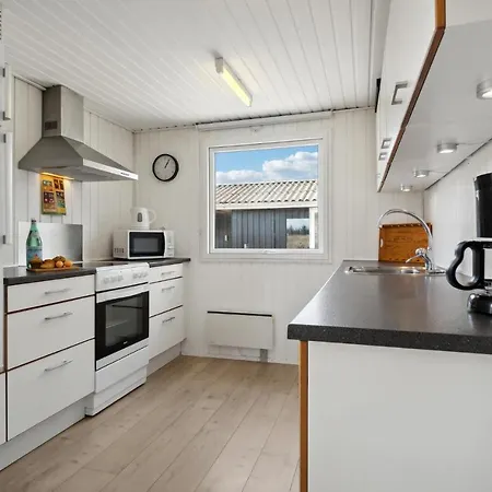 Gorgeous In Hvide Sande With Sauna 度假居 Havrvig