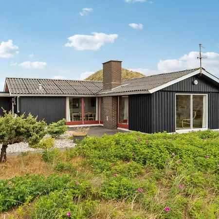 Gorgeous In Hvide Sande With Sauna 度假居