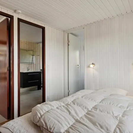 度假居 Gorgeous In Hvide Sande With Sauna Havrvig